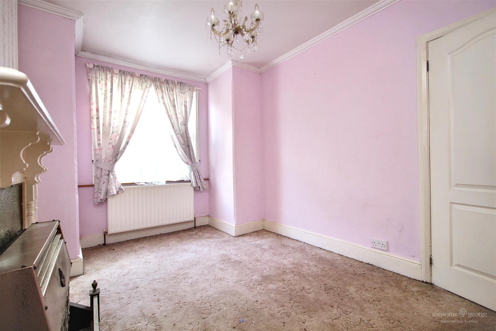 3 bed property in Kings Road, Reading